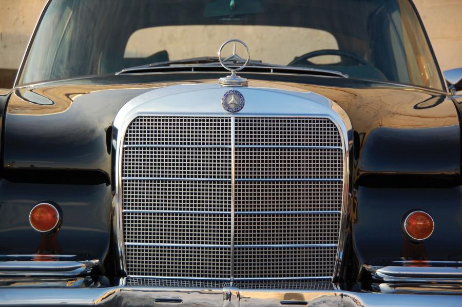 Mercedes-Benz 280 SE Cabriolet 1969 года  (фото 2 из 4)
